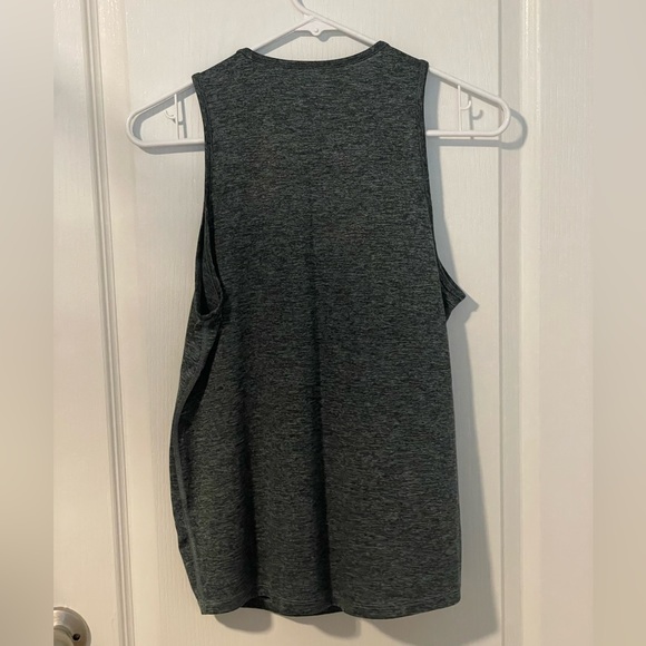 Nike Women’s Dri-Fit Tank Top Size S - Picture 3 of 3
